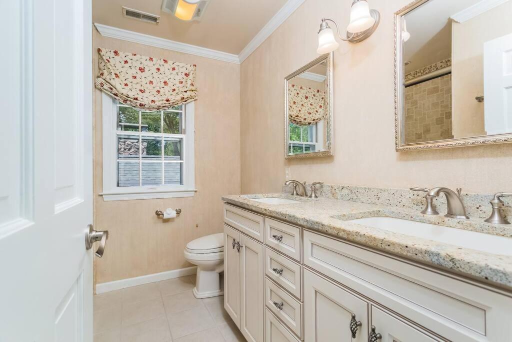 Serenity Manor In Scenic Weston Near Westport, Ct Экстерьер фото